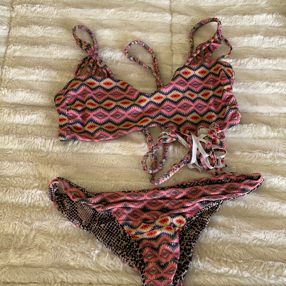 Acacia bikini